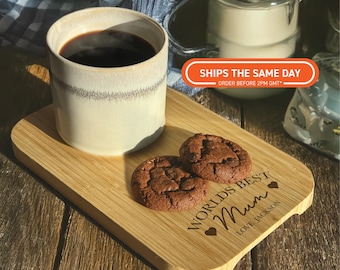 Cadeau unique de fête des mères pour maman - planche à biscuits personnalisée - cadeau personnalisé pour amateur de thé - planche en bois gravée pour maman, grand-mère, grand-mère