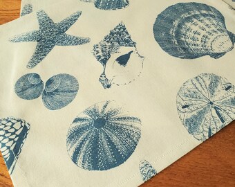 Set of 2 - Scallop Shells Midnight Blue by dunnspun Geometric Placemats Abstract Seashell Seaside Beachy Cloth Placemats by Spoonflower