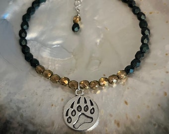 Baylor University Bears Baylor Green & University Gold Czech Glass Fire Polish beads Bear Paw Football March Madness sports spirit bracelet