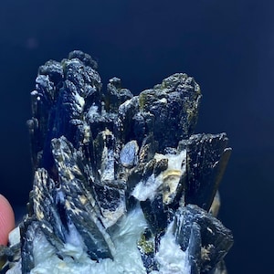 986 carat beautiful natural Terminated Epidote crystal specimen From Pakistan