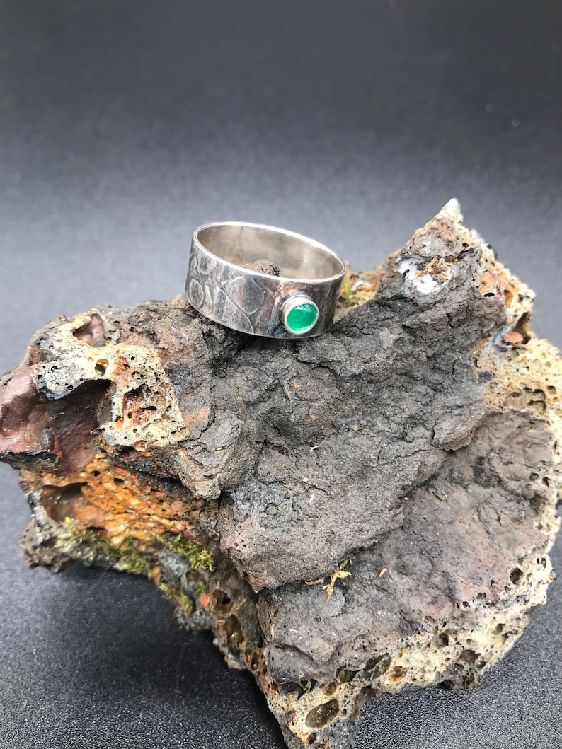 Single Stone Statement Ring Recycled Sterling Silver Beautiful Emerald Green Ring Handmade and Unique Textured Wide Band