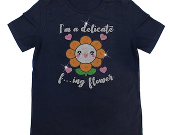 Camiseta delicada com strass e brilho de flor, camiseta com strass, camiseta brilhante e deslumbrante, presente para ela, presente para ele