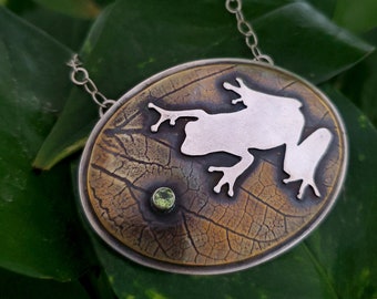 Tree Frog and Peridot on Leaf Necklace