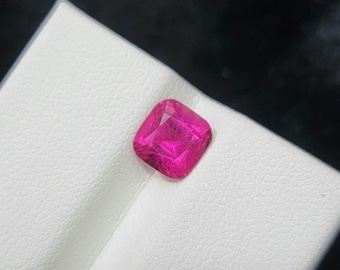 1.20ct Natürlicher Rubellit Turmalin Kissenschliff unbehandelt aus Afghanistan