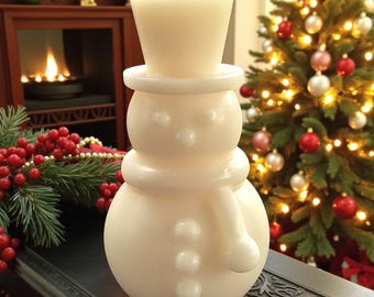 Handgegossene Schneemannkerze, kleine weihnachtliche Akzentdekoration