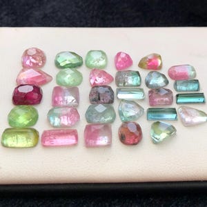 Tourmaline taillée en rose : pierres non serties multicolores, carats