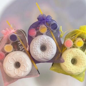 Donut Themed Chalk Craft Paint Kit-Unique Party Bag Favor/Fillers Arts&Craft Set-Paint Set-Craft Party Idea-Children’s Activity Kit
