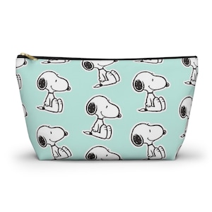 SNOOPY Accessory Pouch, Cute Cosmetic Bag, Fun Makeup Organizer, Cartoon Gift, Pet Lovers Necessity, Travel Pouch
