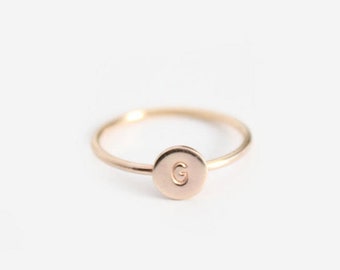 Baby Initial Disc Ring - Twist or Smooth Band - 14k Gold Filled