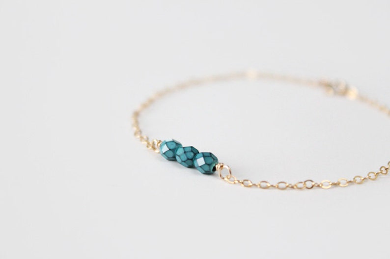 Beaded Bracelet Sweet Pea Turquoise Howlite image 2