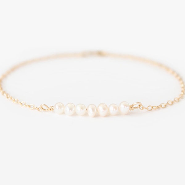 Tiny Freshwater Pearl Bar Bracelet - Light Cream - Buttercup