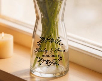 Custom Wedding Flower Vase, Initial Date Vase, Mr & Mrs Gift, Gift For Couple, Engaged Vase, Wedding Gift for Newlyweds, Anniversary Gift