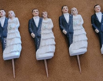 Sweet Chic 1940s Wedding Cake Topper Bride Groom chalk Ware chalkware cupcakes