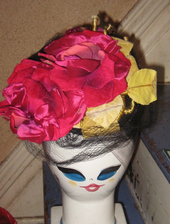 Fab Vintage 1930s 1940s Tilt Hat With Pink Purple