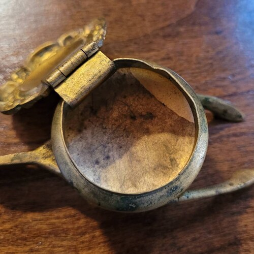 Victorian wishbone trinket bown trinket shops Box for your special treasure