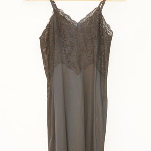 Vintage 60s Vanity Fair Black Lace Trim Slip Dress Lingerie Retro Goth Witchy Grannycore Bohemian Chic