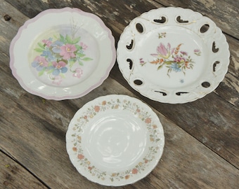 Platos de pastel vintage desiguales, estilo shabby chic, decoración de pared estilo cottagecore, decoración del hogar