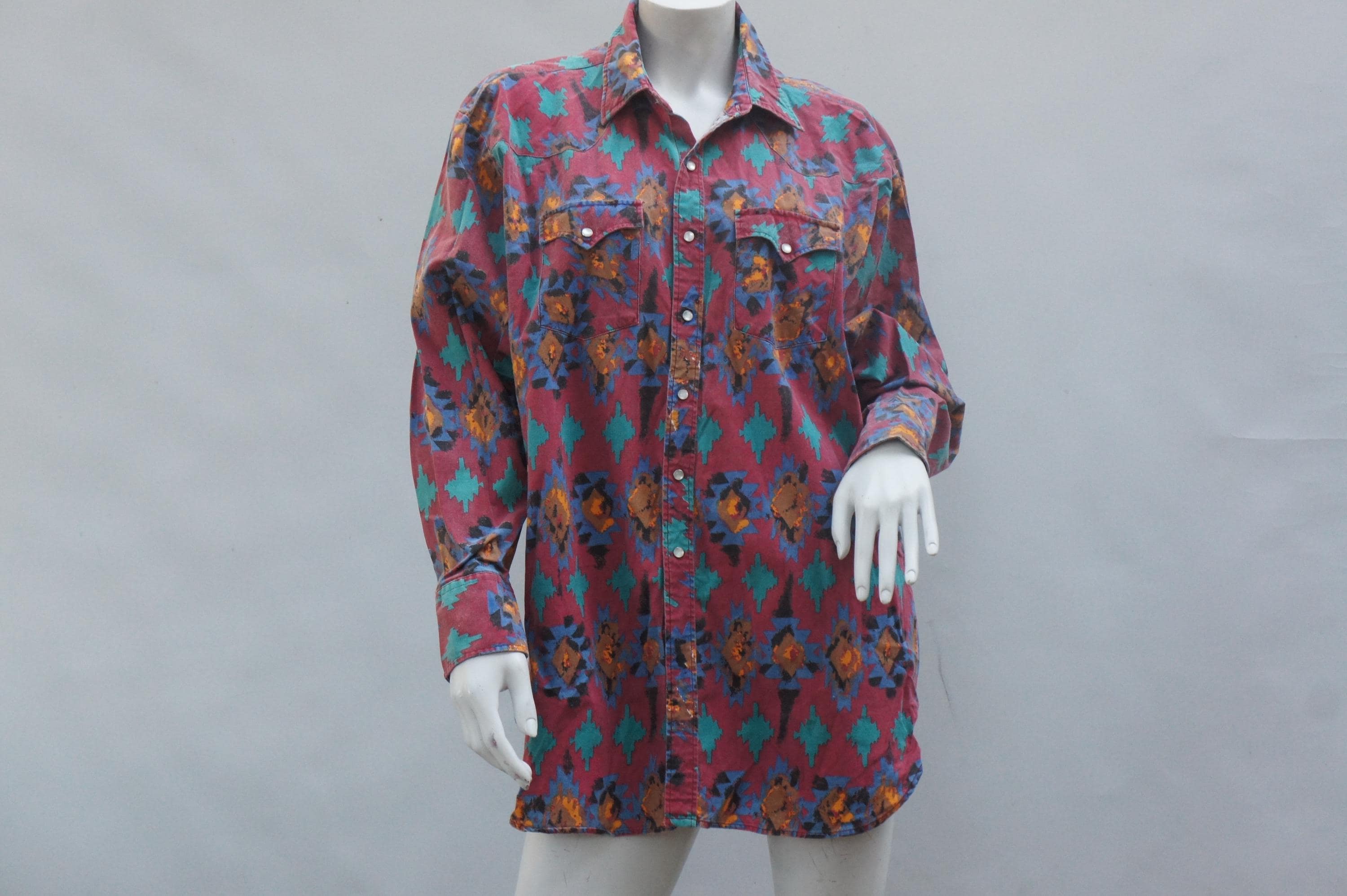 Vintage 90s Men's Southwestern Print Pearl Snap Western Shirt by