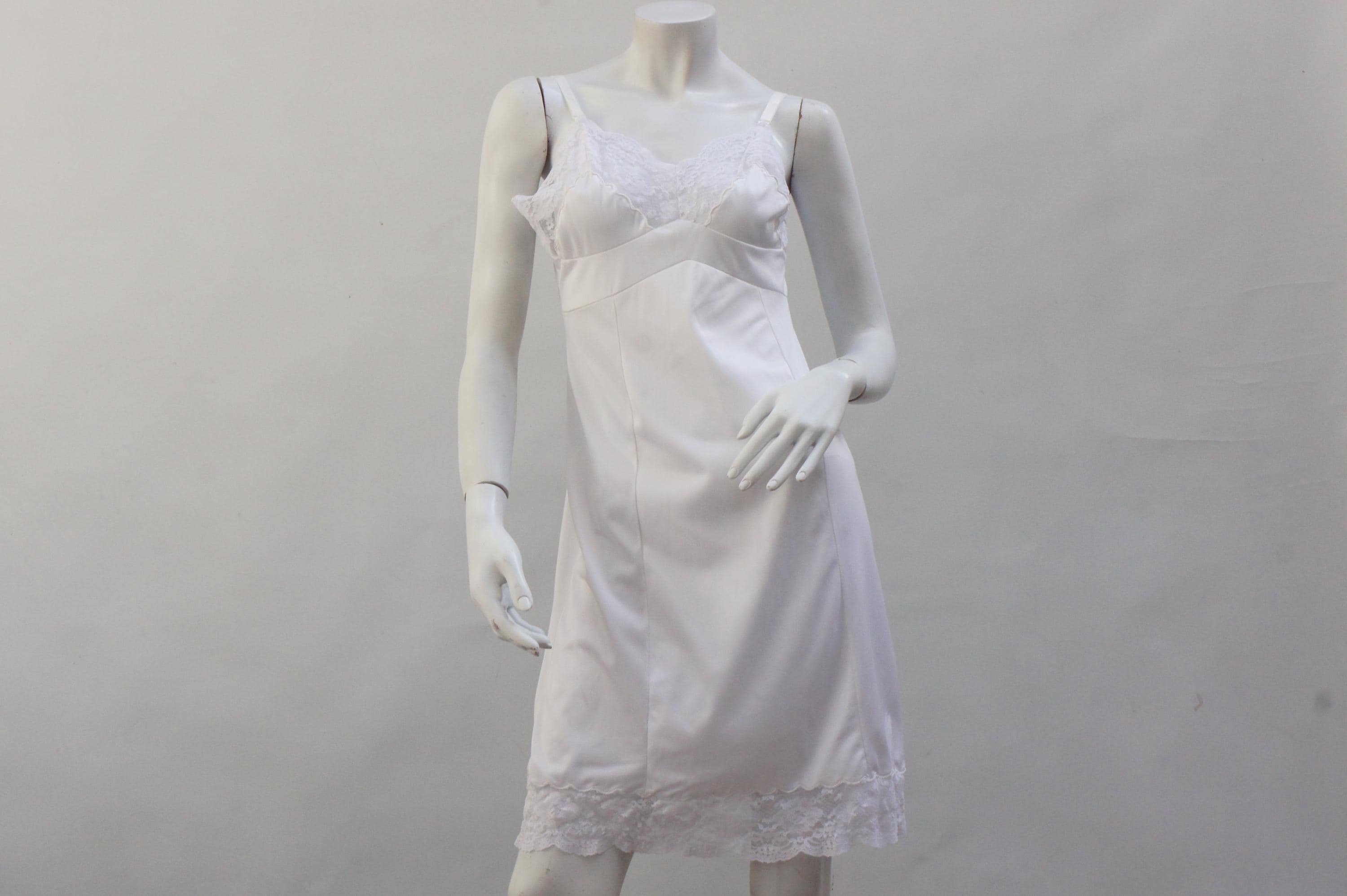 chinese dress ladies Agent Provocateur White Satin Negligee Slip Dress with Black Floral La –  PauméLosAngeles main image 1