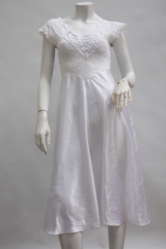 Vintage 90s off white lace trim jacquard fabric full length dress SZ M