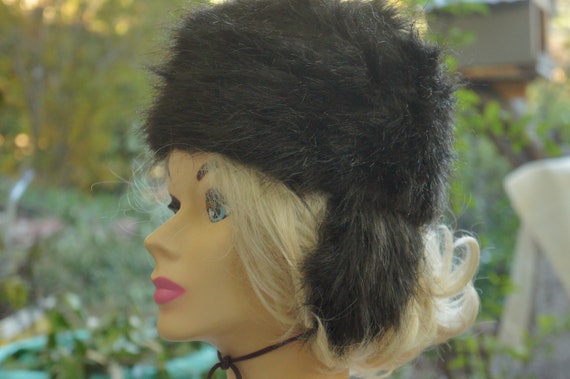 Vintage Women's 70s Faux Fur Hat Retro Mid Century - image 4