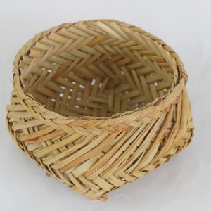 Vintage Handmade Tribal Straw Basket Bowl Boho Cottagecore Farmhouse Collectible Gift Home Decor