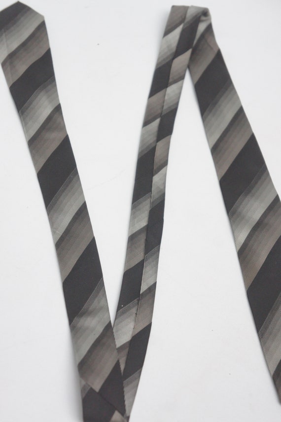 Vintage 60s Striped skinny Necktie By Saks Fifth … - image 9