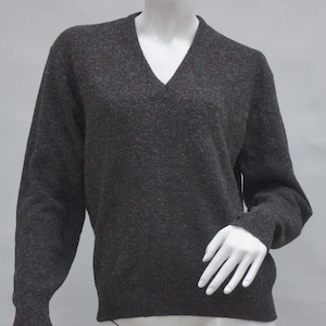 Vintage 70s-80s Men&#39;s V-Neck Sweater Pullover By Robert Bruce