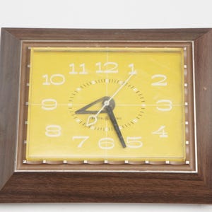 Vintage Mid Century Modern Faux Wood Electric Wall Clock By General Electric Kitchen Decor Home Decor Boho Retro Electronics