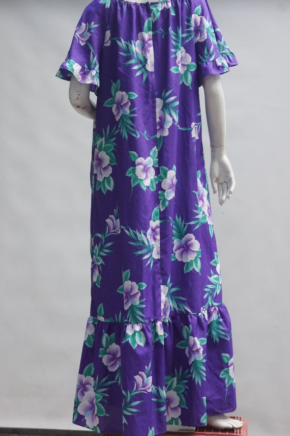 Vintage 70s Floral Print Purple Tiered Hawaii Max… - image 5