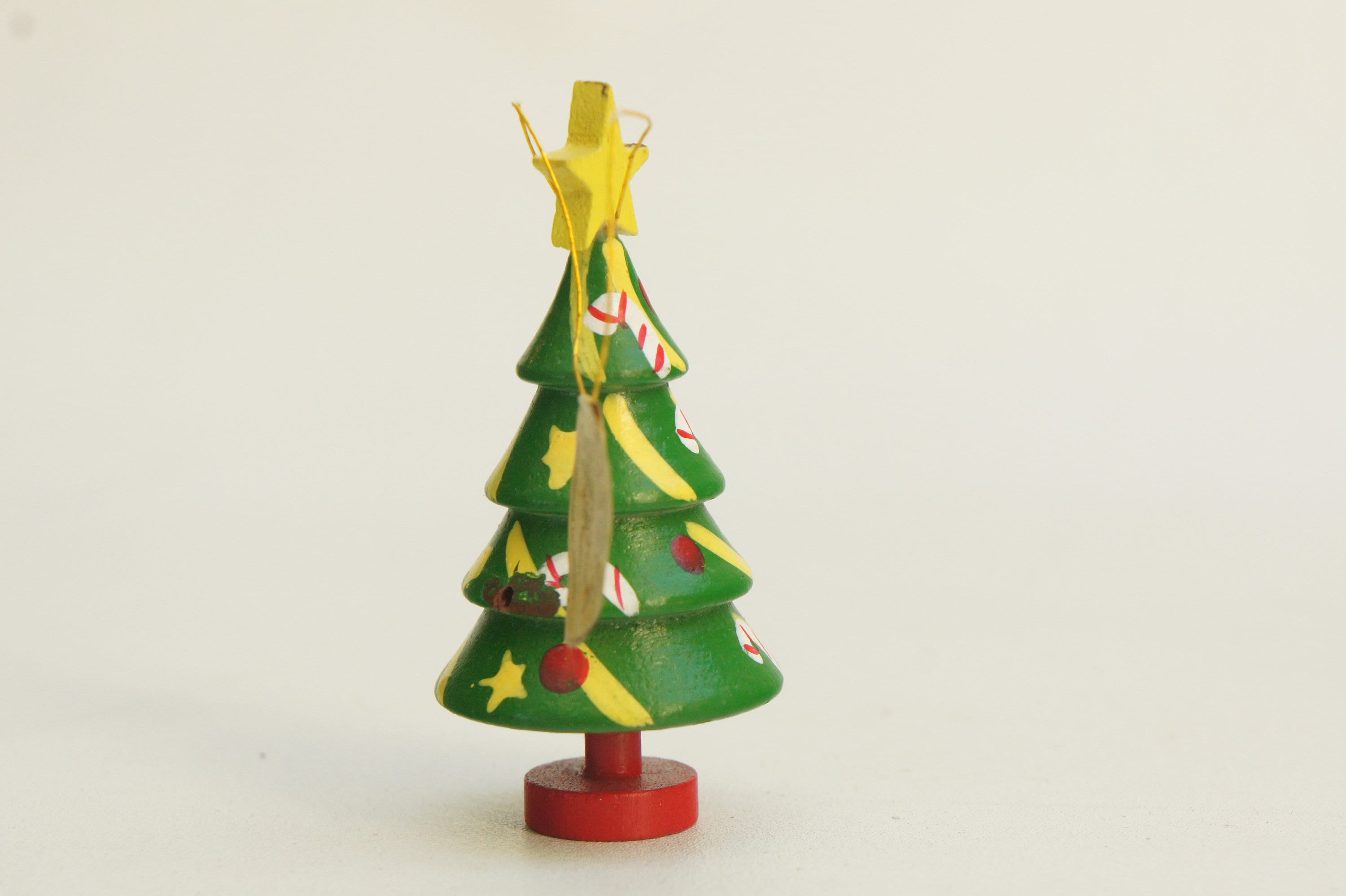 Árbol de Navidad de madera vintage de los 80, adorno navideño, estilo  rústico campestre, coleccionable, decoración para el hogar, casa de muñecas  - Etsy México, image size:3000x1997