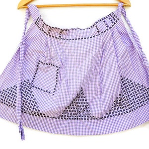 Vintage 40s-50s Purple Gingham Embroidered Apron Cottagecore Retro Mid Century Shabby Chic Farmhouse