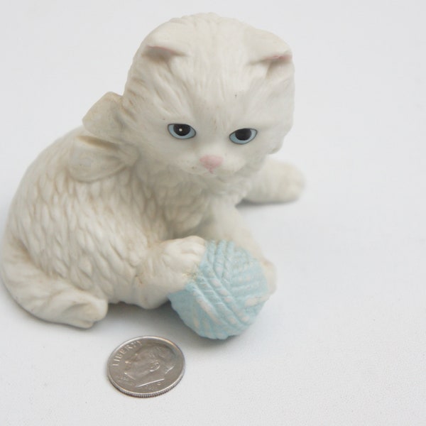 Vintage Homco White Persian Cat Kitten Bisque Porcelain Figurine Collectible Cottagecore Shabby Chic Gift Home Decor