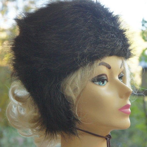 Vintage Women's 70s Faux Fur Hat Retro Mid Century - image 2