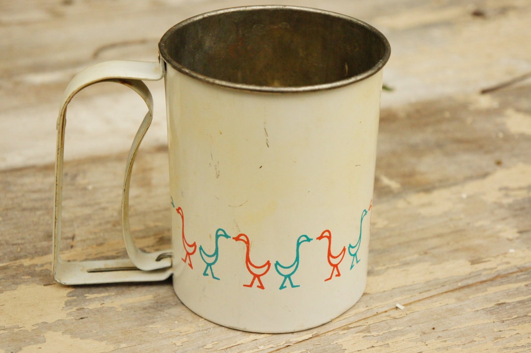 Vintage 50s Flour Sifter Kitchen Gadget/utensil/shabby Etsy