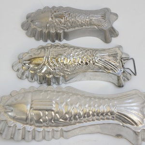 Vintage Metal Fish Jelly Molds Set of 3 Graduated Sizes Wall Hangings Kitchen Decor  Beach house Farmhouse Cottagecore Home Decor Gift