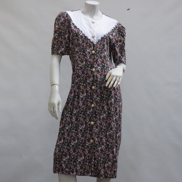 Vintage 80s Lace Trim Floral Print Button Down Rayon Dress by Ms Basia California Cottagecore