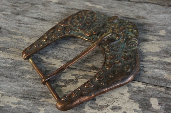 Vintage 70s Art Noveau Style Brass Belt Buckle Bo… - image 1