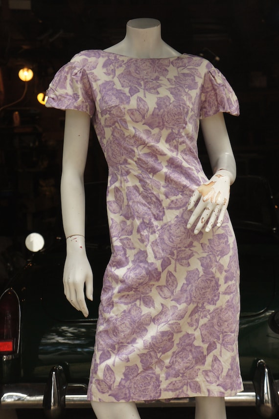 Vintage 50s Purple Floral Rose Print Dress /Retro