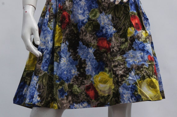 Vintage 50s-60s Bright Floral Print Midi Dress Mi… - image 6