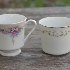Vintage Mismatched Floral Print Tea Cups Shabby Chic Cottagecore Grannycore Wedding Decor Farmhouse