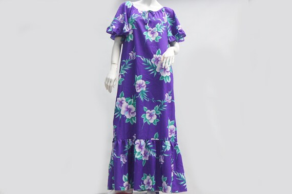 Vintage 70s Floral Print Purple Tiered Hawaii Max… - image 1