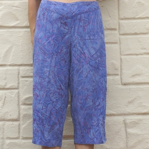 Vintage 80s-90s Purple Tie Dye Batik Capri Culotte Pants Cropped Pants Hippie Boho