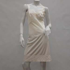 Vintage 50s-60s White Nylon Slip Dress Size 32 XS Negligee Lingerie Grannycore Cottagecore Boho Retro