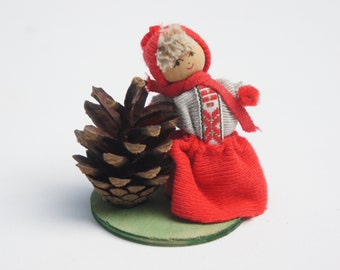 Vintage Swedish Handmade Christmas Ornament With Pinecone Scandinavian Hemslojd Home Decor Gift