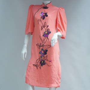 Vintage Peach Pink Embroidered Bead & Sequin Asian Cheongsam Qipao Dress Midi Dress Boho Cottagecore