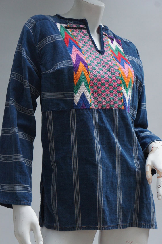 Vintage 70s Embroidered Guatemalan Tunic Shirt To… - image 10