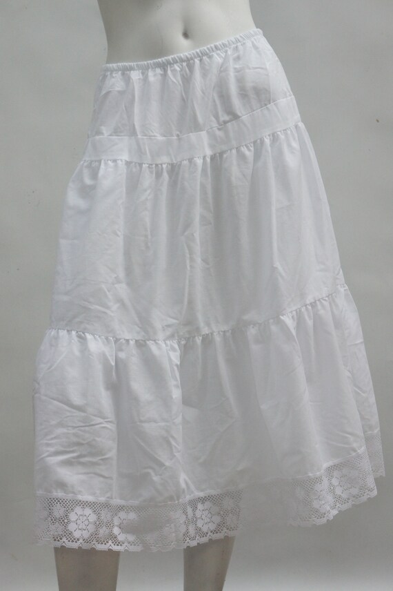Creamy Tiered Petticoat Skirt (S)