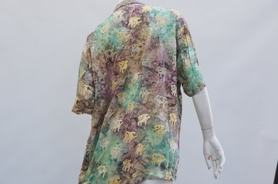 Vintage 90s Men's Fish Print Batik Tie Dye Shirt … - image 4