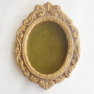 Vintage Oval Gold Plaster frame With Velvet Backing By Dickson Made In Japan Cottagecore Victorian Boho Home Decor Wall Hanging